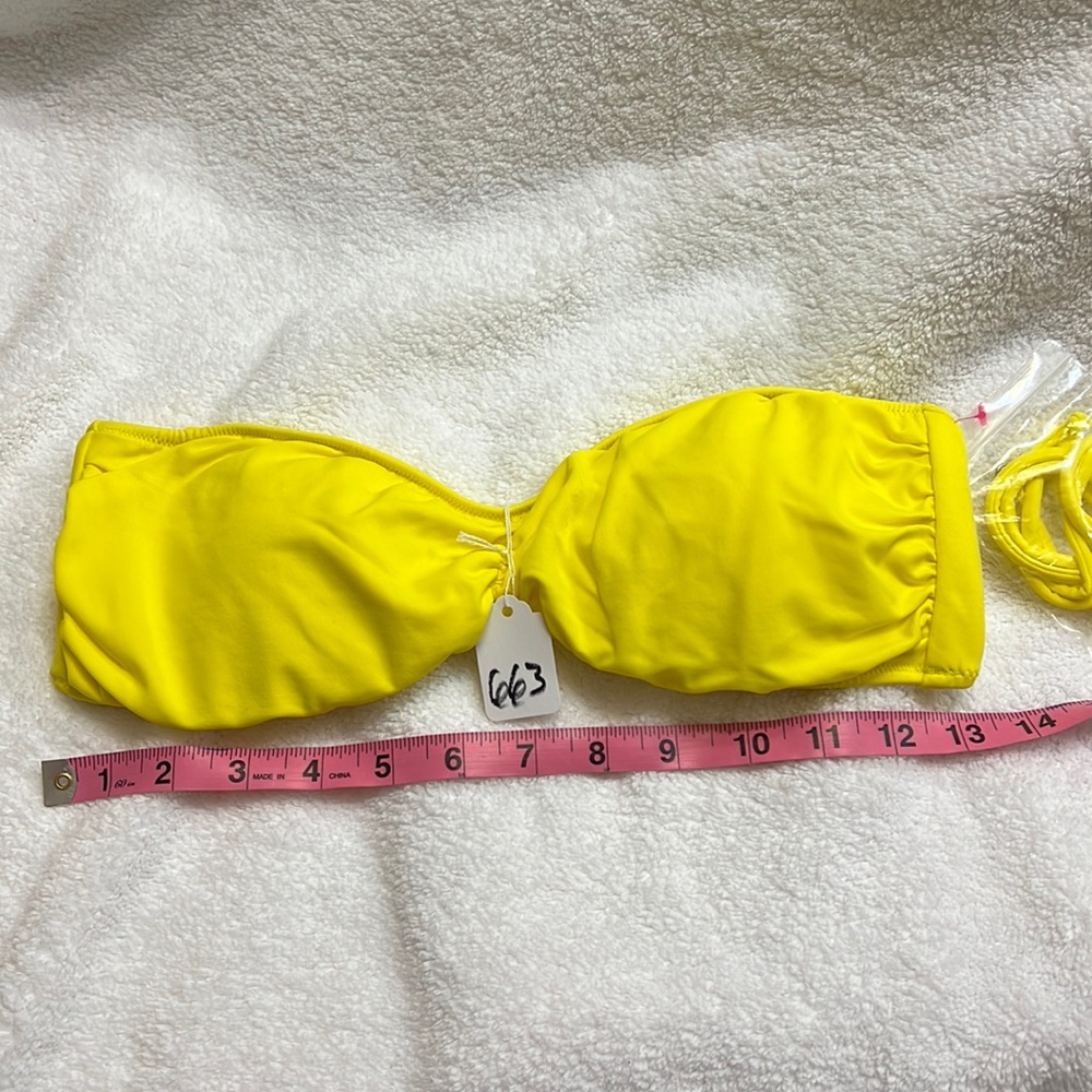 NWT VICTORIA’S SECRET BIKINI TOP SIZE L